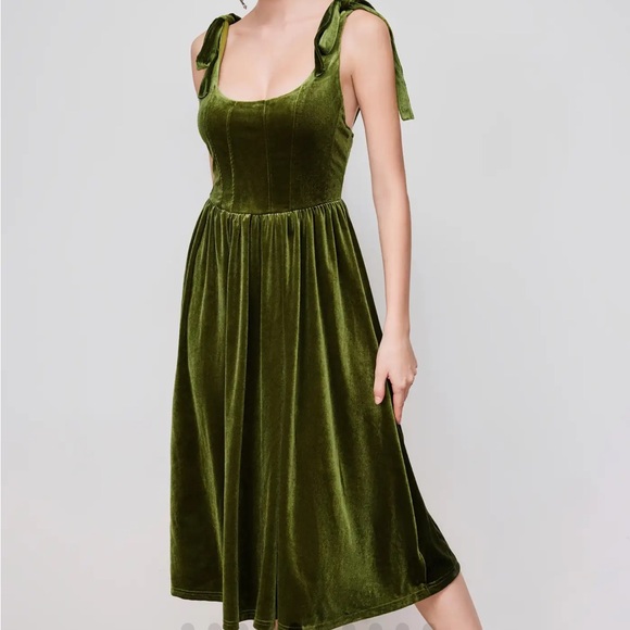 Cider Olive Green Midi Dress velvet ren faire cosplay cottagecore - Picture 3 of 9